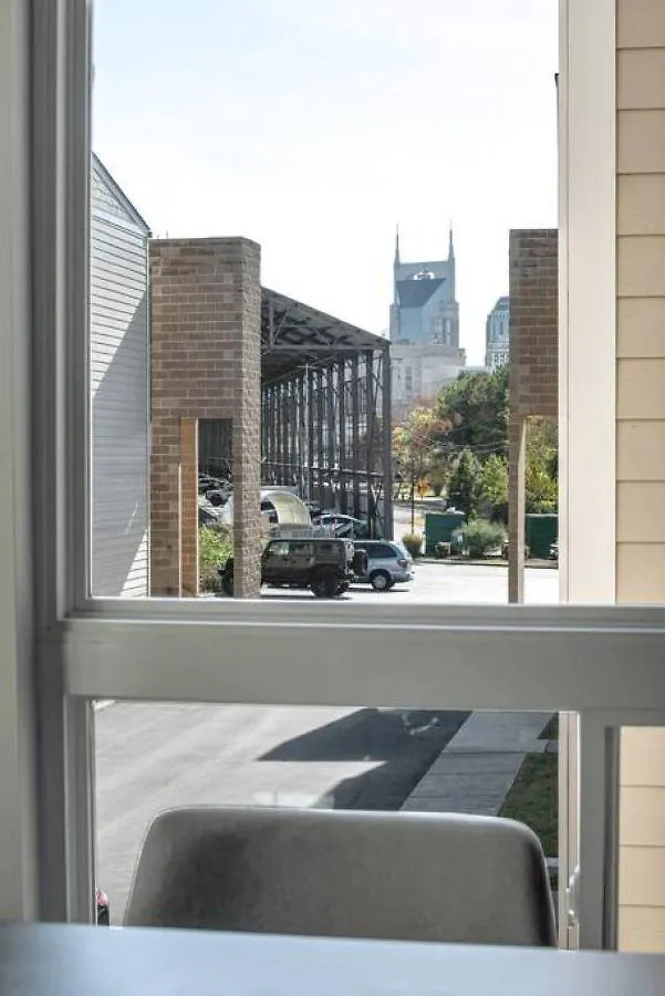 4 Beds Walk To Downtown Nashville Pool And Parking 0*,